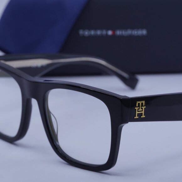 Tommy Hilfiger TH 2118/S 0807 K1 Square Sunglasses – Black/Gold Mirror main image 10